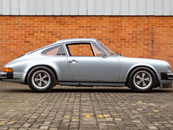 Drive Straat - 1974 Porsche 911 SC Polar Silver 9114103164 - Finished - Outdoors